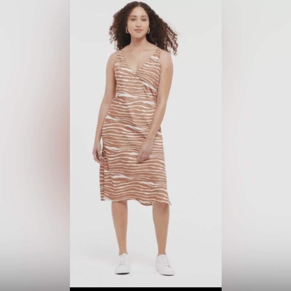 Brown zebra striped midi dress